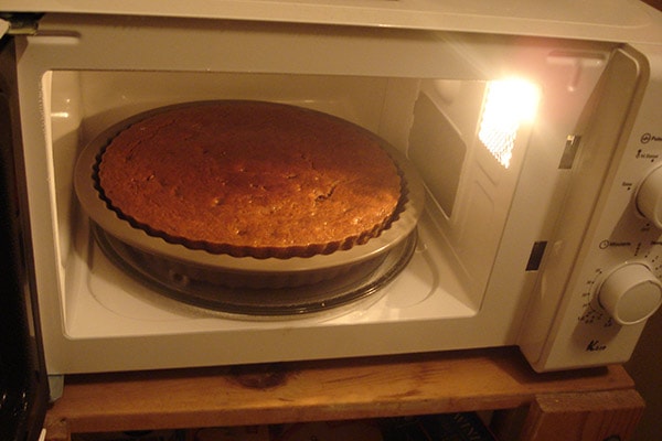 پخت کیک در ماکروفر