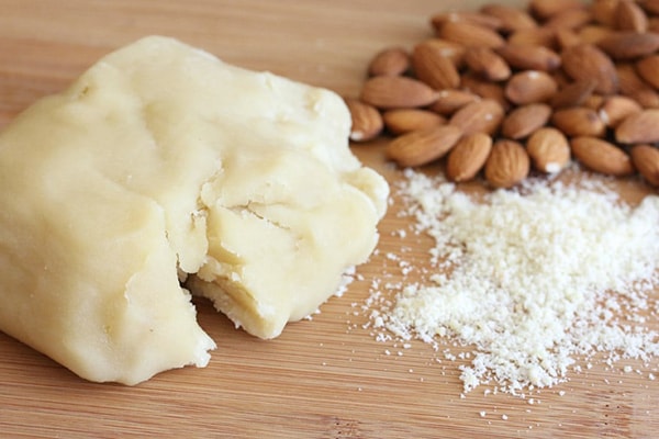 استفاده از آرد بادام در موارد مختلف - طرز تهیه آرد بادام | فروشگاه ایران کوک