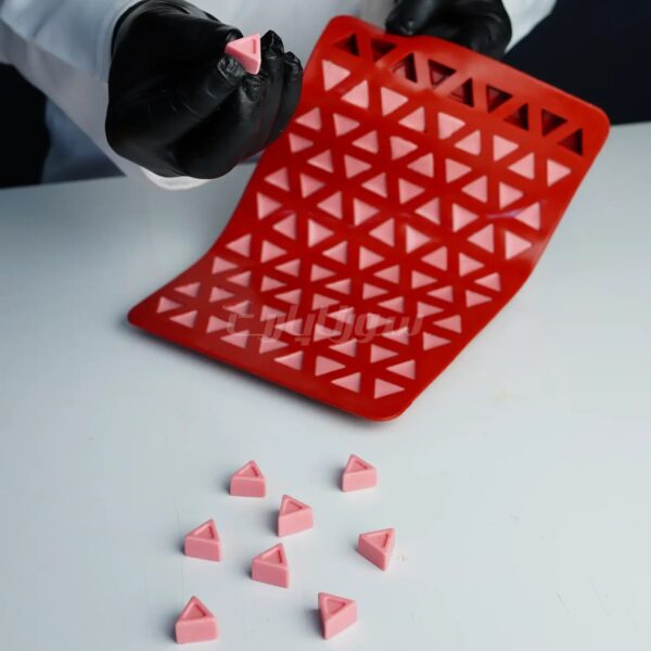 قالب شکلات سیلیکونی طرح مثلث سورنا پارت - Image 3