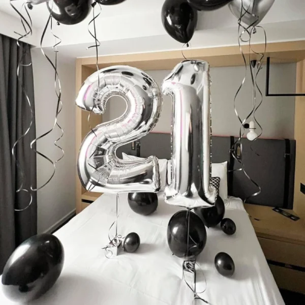 بادکنک فویلی عدد ۲ نقره ای