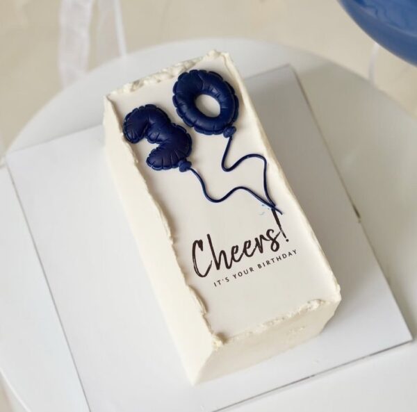 خمیر فوندانت سورمه ای کارو ۵۰۰ گرم - Image 4