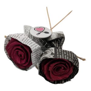 گل رز قرمز فانتزی کاغذی