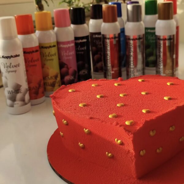 اسپری رنگ خوراکی مخملی Ultra Red کپی کیک - Image 2