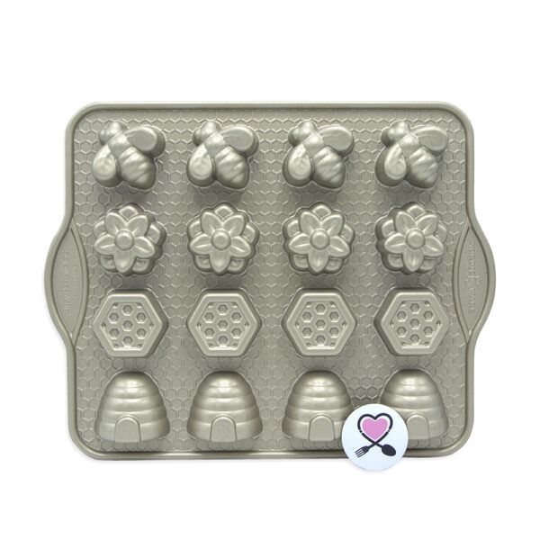 IMG_2628 قالب شیرینی کوچک طرح زنبور Nordic Ware – مدل Busy Bee Bitelet - Image 1