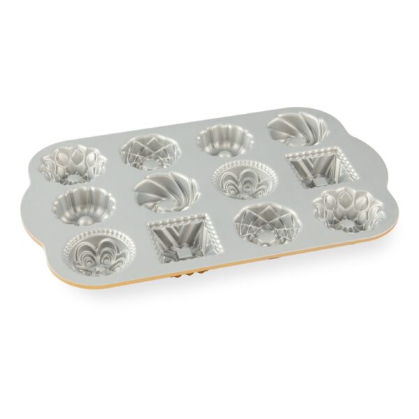 Nordic Ware Bundt Charms Pan