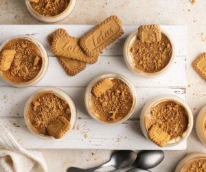 کرم بیسکویت لوتوس ایرانی لت آس