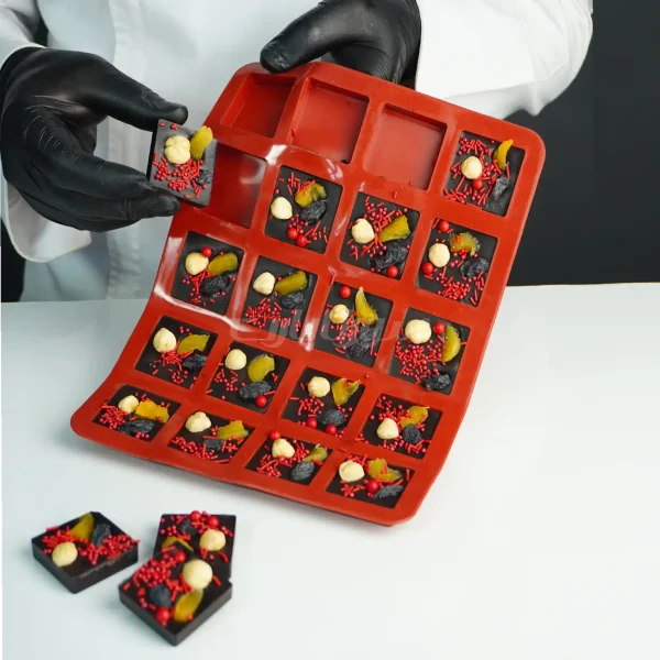 قالب سیلیکونی پولکی مربع 4 سانت - Image 3