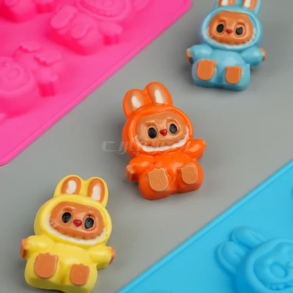 قالب سیلیکونی عروسک لبوبو سورناپارت - Image 4