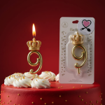 خرید شمع طلایی تاجدار عدد ۹ | شمع تولد لاکچری با طراحی خاص